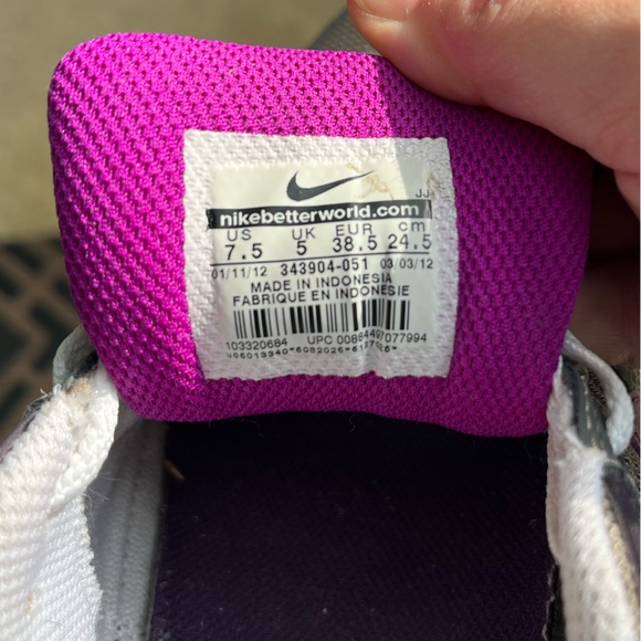 Nike Air women’s running shoes - Picture 5 of 5